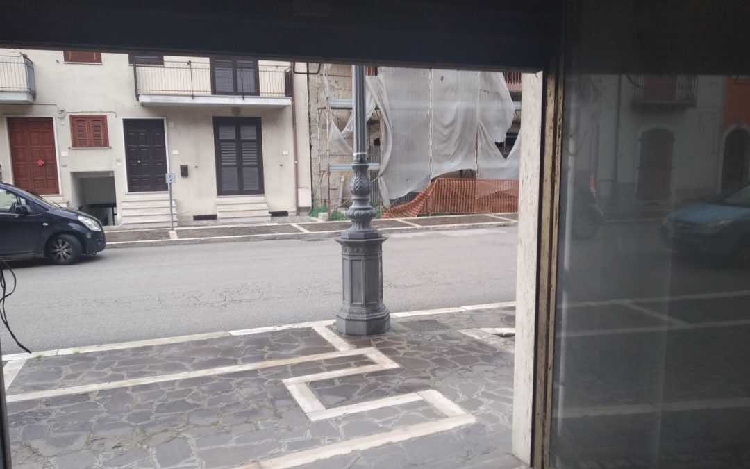 Affitto locale commerciale Pratola Serra